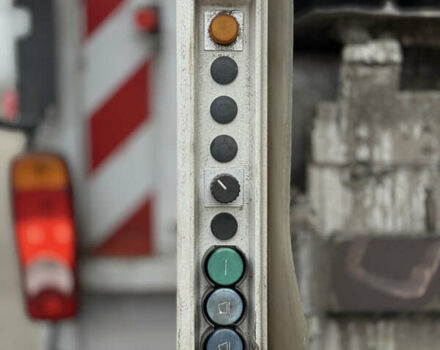 Білий Рено Преміум, об'ємом двигуна 7.15 л та пробігом 189 тис. км за 66246 $, фото 8 на Automoto.ua