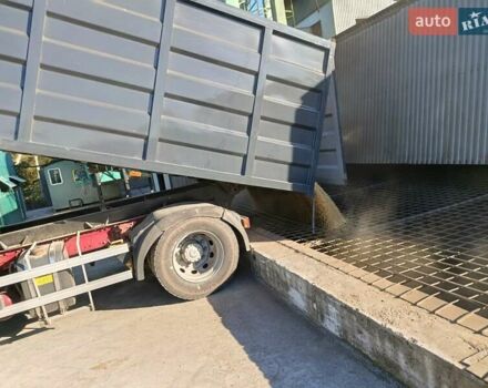 Белый Рено Премиум, объемом двигателя 12 л и пробегом 699 тыс. км за 15500 $, фото 1 на Automoto.ua