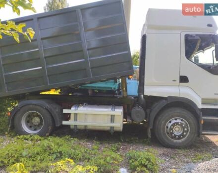 Белый Рено Премиум, объемом двигателя 12 л и пробегом 699 тыс. км за 15500 $, фото 3 на Automoto.ua