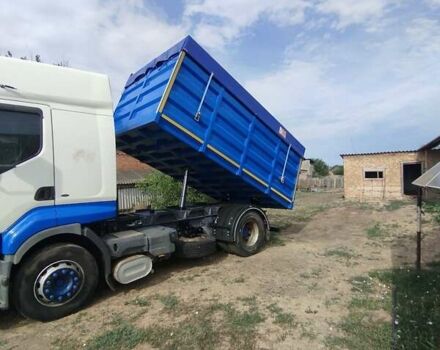 Белый Рено Премиум, объемом двигателя 11.1 л и пробегом 550 тыс. км за 19800 $, фото 3 на Automoto.ua