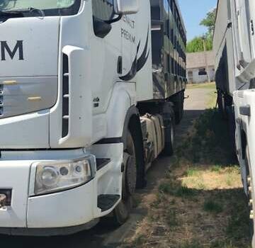 Белый Рено Премиум, объемом двигателя 10.8 л и пробегом 1 тыс. км за 9200 $, фото 4 на Automoto.ua