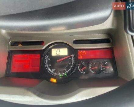 Белый Рено Премиум, объемом двигателя 10.84 л и пробегом 960 тыс. км за 10499 $, фото 6 на Automoto.ua