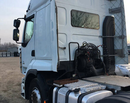 Белый Рено Премиум, объемом двигателя 10.8 л и пробегом 700 тыс. км за 15400 $, фото 4 на Automoto.ua