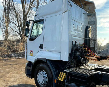 Белый Рено Премиум, объемом двигателя 10.84 л и пробегом 603 тыс. км за 13700 $, фото 4 на Automoto.ua