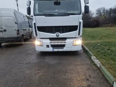 Белый Рено Премиум, объемом двигателя 10.84 л и пробегом 940 тыс. км за 13000 $, фото 1 на Automoto.ua