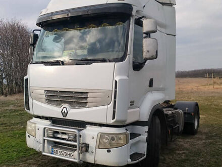 Белый Рено Премиум, объемом двигателя 10.8 л и пробегом 2 тыс. км за 6000 $, фото 1 на Automoto.ua