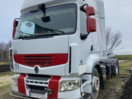 Белый Рено Премиум, объемом двигателя 10.8 л и пробегом 1000 тыс. км за 8300 $, фото 1 на Automoto.ua