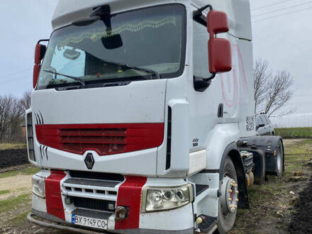 Белый Рено Премиум, объемом двигателя 11.12 л и пробегом 1000 тыс. км за 8300 $, фото 1 на Automoto.ua