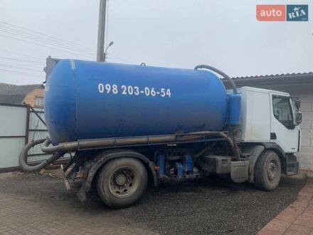 Белый Рено Премиум, объемом двигателя 10.84 л и пробегом 695 тыс. км за 20000 $, фото 1 на Automoto.ua