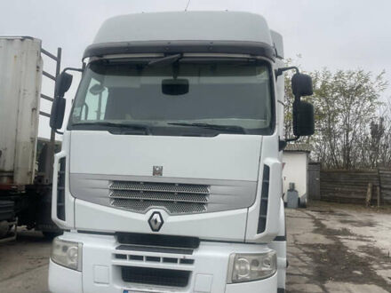 Белый Рено Премиум, объемом двигателя 10.85 л и пробегом 900 тыс. км за 10800 $, фото 1 на Automoto.ua