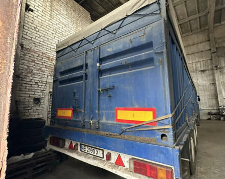 Красный Рено Премиум, объемом двигателя 13 л и пробегом 800 тыс. км за 13000 $, фото 10 на Automoto.ua