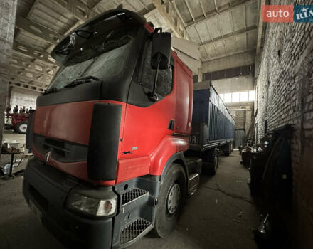 Красный Рено Премиум, объемом двигателя 13 л и пробегом 800 тыс. км за 13000 $, фото 4 на Automoto.ua