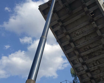 Красный Рено Премиум, объемом двигателя 10.8 л и пробегом 930 тыс. км за 19900 $, фото 1 на Automoto.ua