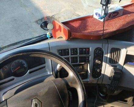 Красный Рено Премиум, объемом двигателя 10.8 л и пробегом 930 тыс. км за 19900 $, фото 19 на Automoto.ua