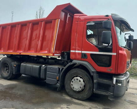 Красный Рено Премиум, объемом двигателя 11 л и пробегом 650 тыс. км за 28750 $, фото 1 на Automoto.ua