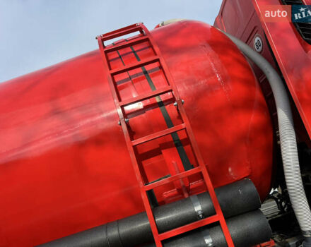 Красный Рено Премиум, объемом двигателя 11.1 л и пробегом 950 тыс. км за 18900 $, фото 29 на Automoto.ua