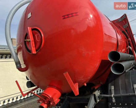 Красный Рено Премиум, объемом двигателя 11.1 л и пробегом 950 тыс. км за 20900 $, фото 32 на Automoto.ua