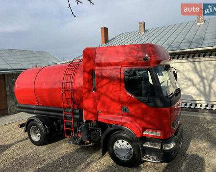 Красный Рено Премиум, объемом двигателя 11.1 л и пробегом 950 тыс. км за 18900 $, фото 71 на Automoto.ua