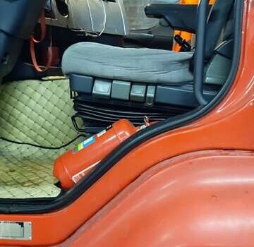 Красный Рено Премиум, объемом двигателя 10.84 л и пробегом 925 тыс. км за 12500 $, фото 5 на Automoto.ua