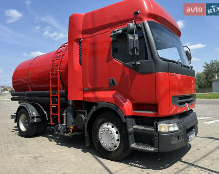 Красный Рено Премиум, объемом двигателя 11.1 л и пробегом 950 тыс. км за 20900 $, фото 1 на Automoto.ua