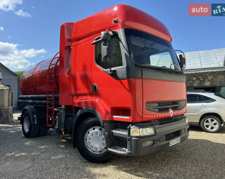 Красный Рено Премиум, объемом двигателя 11.1 л и пробегом 950 тыс. км за 18900 $, фото 1 на Automoto.ua