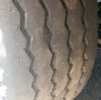 Рено Премиум, объемом двигателя 11.1 л и пробегом 108 тыс. км за 6000 $, фото 9 на Automoto.ua