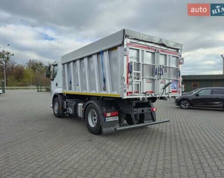 Рено Преміум, об'ємом двигуна 0 л та пробігом 795 тис. км за 30887 $, фото 6 на Automoto.ua