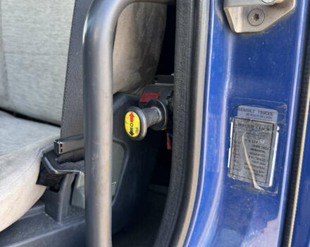 Синий Рено Премиум, объемом двигателя 10.84 л и пробегом 825 тыс. км за 7500 $, фото 7 на Automoto.ua