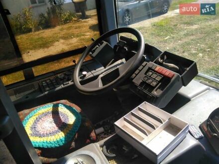 Рено Р312 1996 в Виннице на Automoto.ua Желтый Рено Р312, объемом двигателя 9.8 л и пробегом 4 тыс. км за 5500 $, фото 1 на Automoto.ua