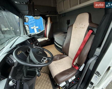 Белый Рено Range T, объемом двигателя 10.8 л и пробегом 750 тыс. км за 19999 $, фото 35 на Automoto.ua