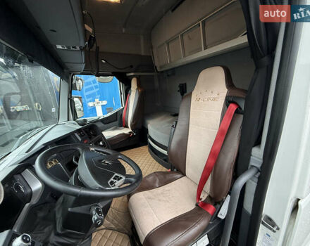Белый Рено Range T, объемом двигателя 10.8 л и пробегом 750 тыс. км за 19999 $, фото 36 на Automoto.ua