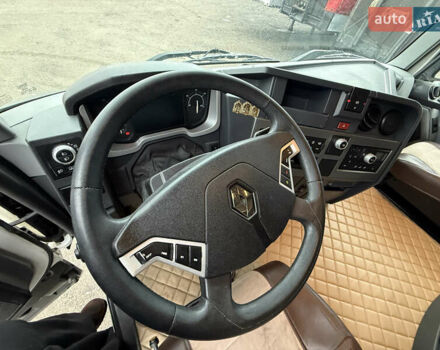 Белый Рено Range T, объемом двигателя 10.8 л и пробегом 750 тыс. км за 19999 $, фото 31 на Automoto.ua
