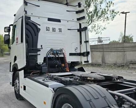 Белый Рено Range T, объемом двигателя 10.84 л и пробегом 740 тыс. км за 19500 $, фото 9 на Automoto.ua