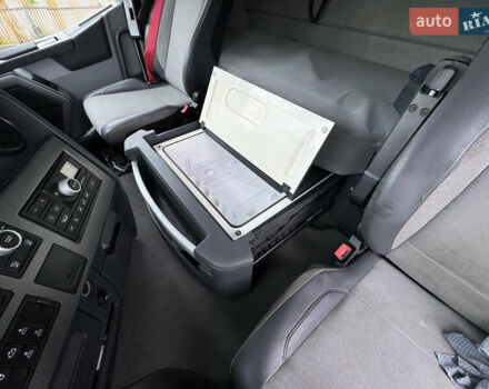 Білий Рено Range T, об'ємом двигуна 10.84 л та пробігом 694 тис. км за 54500 $, фото 32 на Automoto.ua