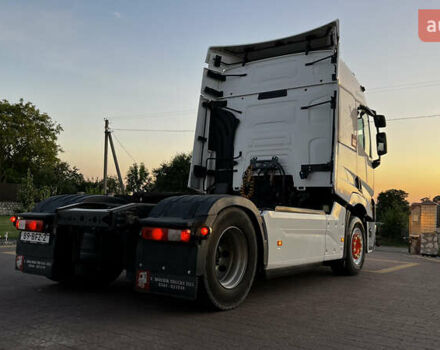 Білий Рено Range T, об'ємом двигуна 10.8 л та пробігом 777 тис. км за 29000 $, фото 2 на Automoto.ua