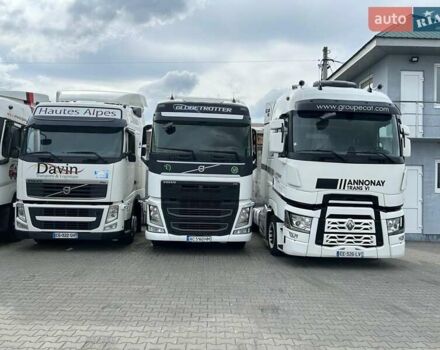 Білий Рено Range T, об'ємом двигуна 12.9 л та пробігом 965 тис. км за 24500 $, фото 2 на Automoto.ua