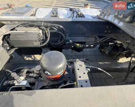 Білий Рено Range T, об'ємом двигуна 12.9 л та пробігом 910 тис. км за 25000 $, фото 24 на Automoto.ua