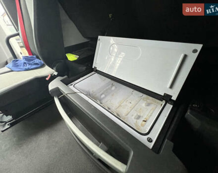 Білий Рено Range T, об'ємом двигуна 12.8 л та пробігом 470 тис. км за 43500 $, фото 8 на Automoto.ua