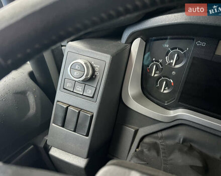 Білий Рено Range T, об'ємом двигуна 12.8 л та пробігом 470 тис. км за 43500 $, фото 9 на Automoto.ua