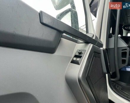 Білий Рено Range T, об'ємом двигуна 12.8 л та пробігом 470 тис. км за 43500 $, фото 4 на Automoto.ua
