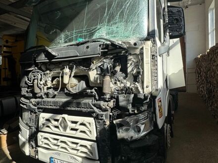 Белый Рено Range T, объемом двигателя 10.8 л и пробегом 882 тыс. км за 14000 $, фото 1 на Automoto.ua