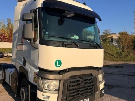 Белый Рено Range T, объемом двигателя 11 л и пробегом 1 тыс. км за 17800 $, фото 1 на Automoto.ua