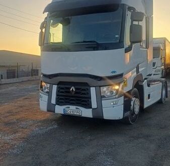 Білий Рено Range T, об'ємом двигуна 10.84 л та пробігом 912 тис. км за 19500 $, фото 1 на Automoto.ua