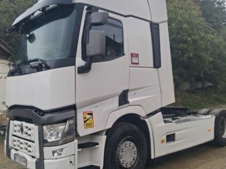 Белый Рено Range T, объемом двигателя 12.8 л и пробегом 440 тыс. км за 40756 $, фото 1 на Automoto.ua