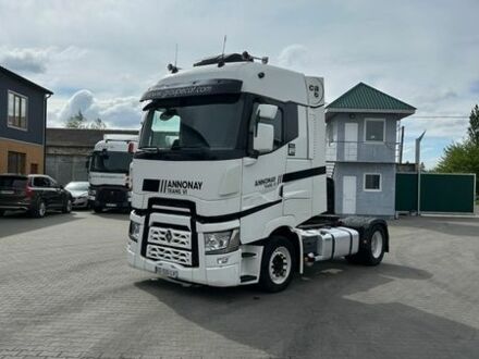 Белый Рено Range T, объемом двигателя 12.9 л и пробегом 965 тыс. км за 24500 $, фото 1 на Automoto.ua