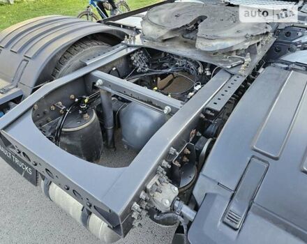 Черный Рено Range T, объемом двигателя 12.9 л и пробегом 749 тыс. км за 34900 $, фото 15 на Automoto.ua