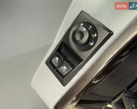 Рено Range T 2017 в Дубно на Automoto.ua Черный Рено Range T, объемом двигателя 12.9 л и пробегом 700 тыс. км за 34999 $, фото 98 на Automoto.ua