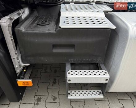 Рено Range T 2017 в Дубно на Automoto.ua Черный Рено Range T, объемом двигателя 12.9 л и пробегом 700 тыс. км за 34999 $, фото 66 на Automoto.ua