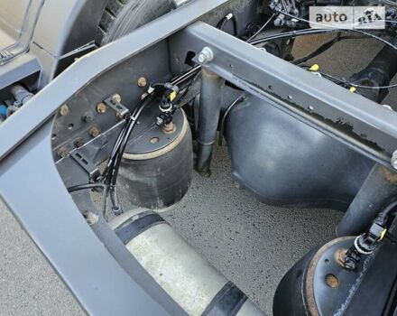 Черный Рено Range T, объемом двигателя 12.9 л и пробегом 749 тыс. км за 34900 $, фото 16 на Automoto.ua