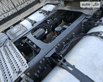 Черный Рено Range T, объемом двигателя 12.9 л и пробегом 749 тыс. км за 34900 $, фото 11 на Automoto.ua